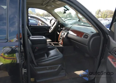 2013 Chevrolet Tahoe Lt z USA, uszkodzony, nr VIN 1GNSCBE04DR317552